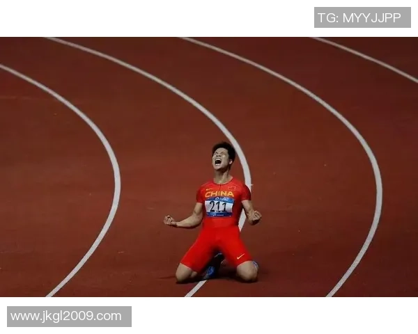 当荣耀暂停瞬间球星伤痛背后的坚持与重生