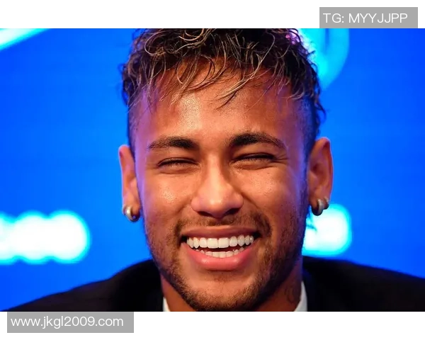 足球世界杯球星内马尔:从天才少年到全球足坛巨星的成长历程 足球世界杯球星内马尔:从天才少年到全球足坛巨星的成长历程