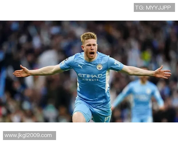 足球巨星光辉之路：从草根到巅峰的传奇旅程